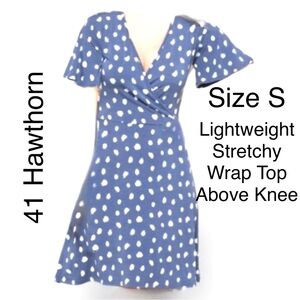 NWOT Dress Dot Wrap Above Knee Stretch Spring Summer